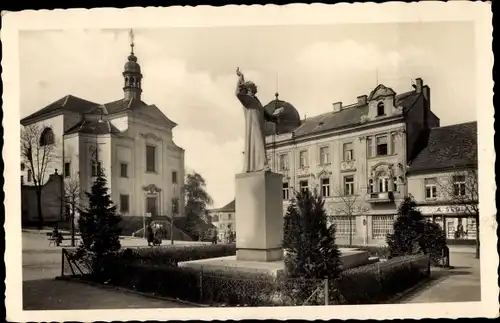 Ak Benešov Beneschau Mittelböhmen, Husuv pomnik