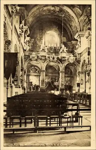 Ak Breslau (Wrocław) in Schlesien, St. Matthiaskirche, Blick nach dem Chor