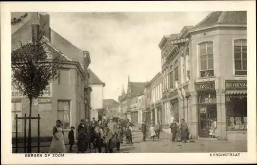 Ak Bergen op Zoom Nordbrabant Niederlande, Boschstraat, Passanten, Sigaren Geschäft