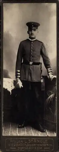 Foto Wiesbaden, Deutscher Soldat in Uniform, Portrait