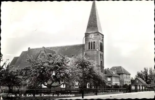 Ak Enter Overijssel, R. K. Kerk met Pastorie en Zustershuis