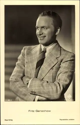 Ak Schauspieler Fritz Genschow, Portrait im Anzug, Ufa Film, Ross Verlag A 2951 1