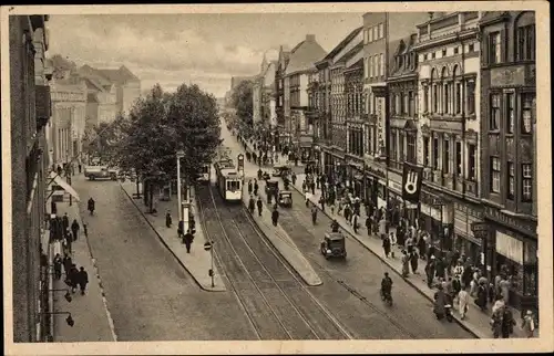 Ak Duisburg im Ruhrgebiet, Königstraße aus der Vogelschau, Straßenbahn