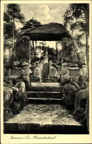 Ak Demmin in Vorpommern, Ulanendenkmal