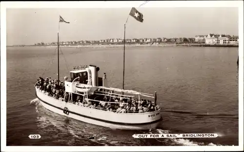 Ak Bridlington East Riding of Yorkshire, Out for a Sail