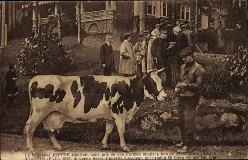 Ak Le Marechal Joffre admirant dans une de nos Fermes, Preiskuh