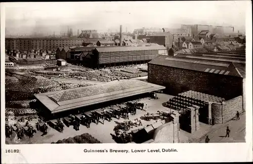 Ak Dublin Irland, Guinness Brewery, lower level