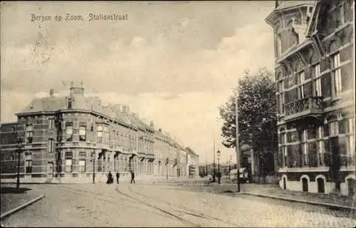 Ak Bergen op Zoom Nordbrabant Niederlande, Stationstraat