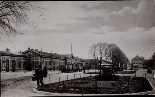 Foto Ak Breda Nordbrabant Niederlande, Partie am Bahnhof