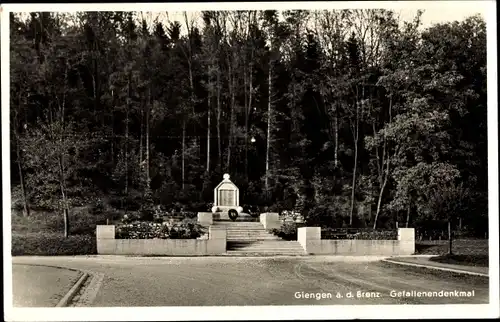 Ak Giengen an der Brenz, Gefallenendenkmal