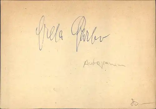 Ak Schauspielerin Greta Garbo, Portrait mit Mütze, Autogramm