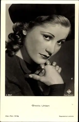 Ak Schauspielerin Gisela Uhlen, Portrait mit Hut