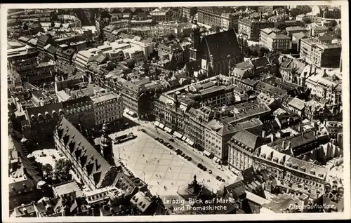 Ak Leipzig in Sachsen, Fliegeraufnahme Marktplatz und Thomaskirche