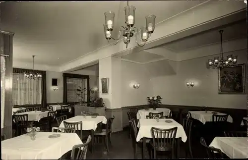 Ak Bernkastel Kues an der Mosel, Hotel Binz, Speisesaal