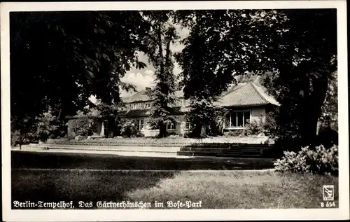 Ak Berlin Tempelhof, Das Gärtnerhäuschen im Bosepark