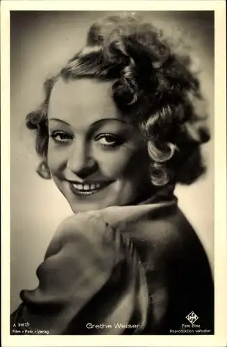 Ak Schauspielerin Grethe Weiser, Portrait