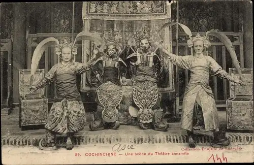 Ak Cochinchine Vietnam, Une scene du Theatre annamite