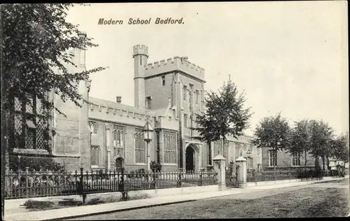 Ak Bedford Bedfordshire England, Modern School