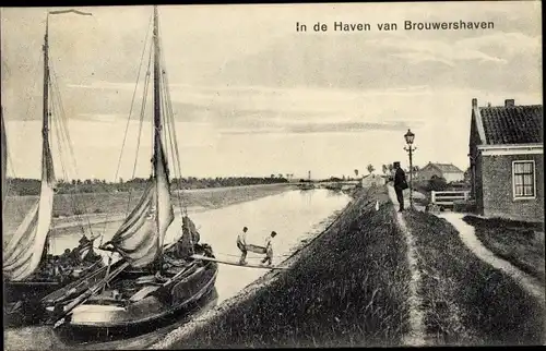 Ak Brouwershaven Zeeland, In de Haven