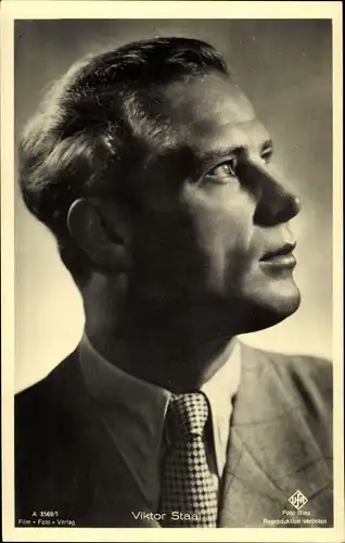 Ak Schauspieler Viktor Staal, Portrait, Anzug