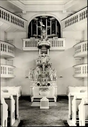 Foto Ak Carlsfeld Eibenstock im Erzgebirge, Altar der Kirche