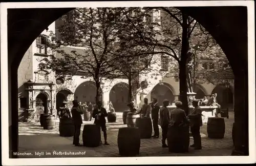 Ak München, Idyll im Hofbräuhaushof