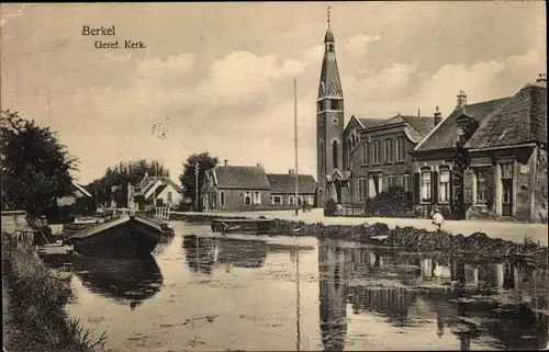 Ak Berkel, Geref. Kerk, Uferpartie, Boot