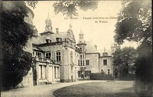 Ak Dinant Wallonien Namur, Facade interieure de Chateau de Walzin