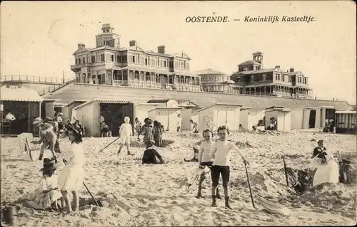 Ak Ostende Westflandern, Le Château Royal, Kinder spielen am Strand