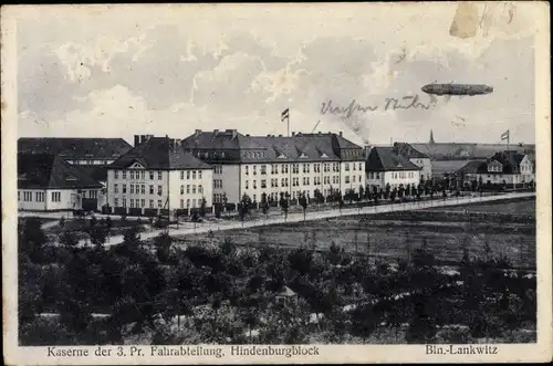 Ak Berlin Steglitz Lankwitz, Kaserne 3. Pr. Fahrabteilung, Hindenburgblock, Zeppelin