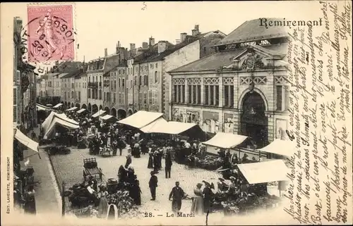 Ak Remiremont Lothringen Vosges, Le Mardi, Marktplatz