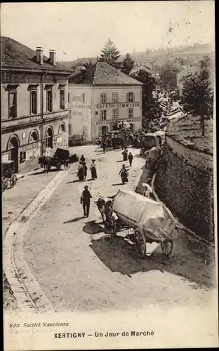 Ak Xertigny Lothringen Vosges, Un Jour de Marche, Cafe du Commerce