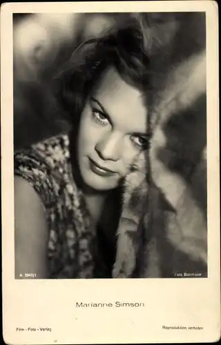 Ak Schauspielerin Marianne Simson, Portrait, Ross A 3945/1
