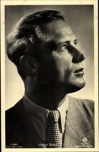 Ak Schauspieler Viktor Staal, Portrait, Anzug