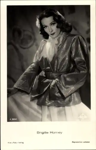 Ak Schauspielerin Brigitte Horney, Portrait, Wien Film, Film Foto Verlag A 3829/1