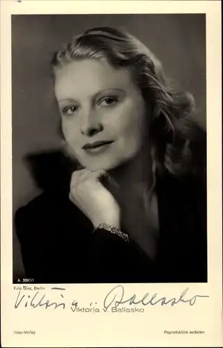 Ak Schauspielerin Viktoria von Ballasko, Ross A 3090/1, Autogramm