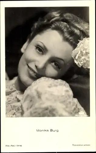 Ak Schauspielerin Monika Burg, Portrait