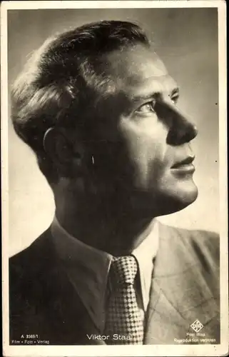 Ak Schauspieler Viktor Staal, Portrait, Anzug