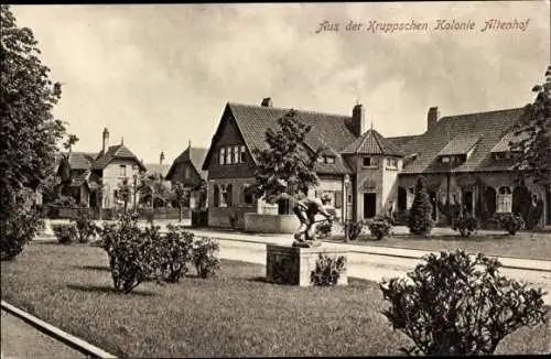 Ak Rüttenscheid Essen im Ruhrgebiet, Krupp'sche Arbeiterkolonie Altenhof, Denkmal, Straßenpartie