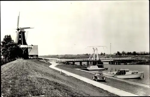 Ak Garnwerd Groningen Niederlande, Brücke, Windmühle, Boote