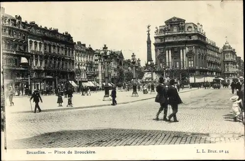 Ak Bruxelles Brüssel, Place de Brouckère, Passanten