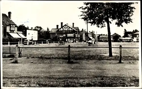 Ak Frimley Green South East England, Blick auf den Ort, Wohnhäuser