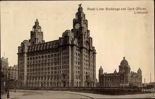 Ak Liverpool Merseyside England, Royal Liver Buildings and Dock Offices