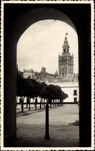 Ak Sevilla Andalusien, Patio de Banderas