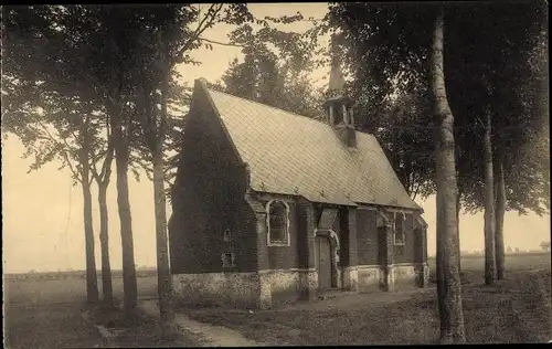 Ak Gheel Flandern Antwerpen, Eglise Ste Dimphne, Blick auf kleine Kirche, Bäume