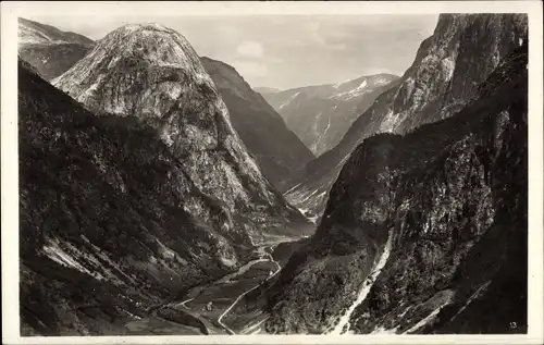 Ak Naerodal Norwegen, Tal