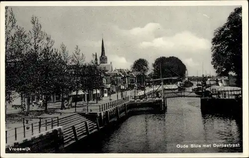 Ak Vreeswijk Utrecht, Oude Sluis met Dorpsstraat