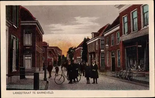 Ak Barneveld Gelderland, Langstraat, Straßenpartie, Geschäft
