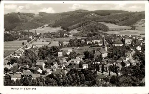 Ak Hermer im Sauerland, Panoramablick auf den Ort und Umgebung