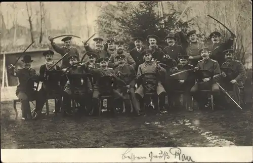 Foto Ak Deutsche Soldaten in Uniformen, Gruppenbild, Kaiserzeit